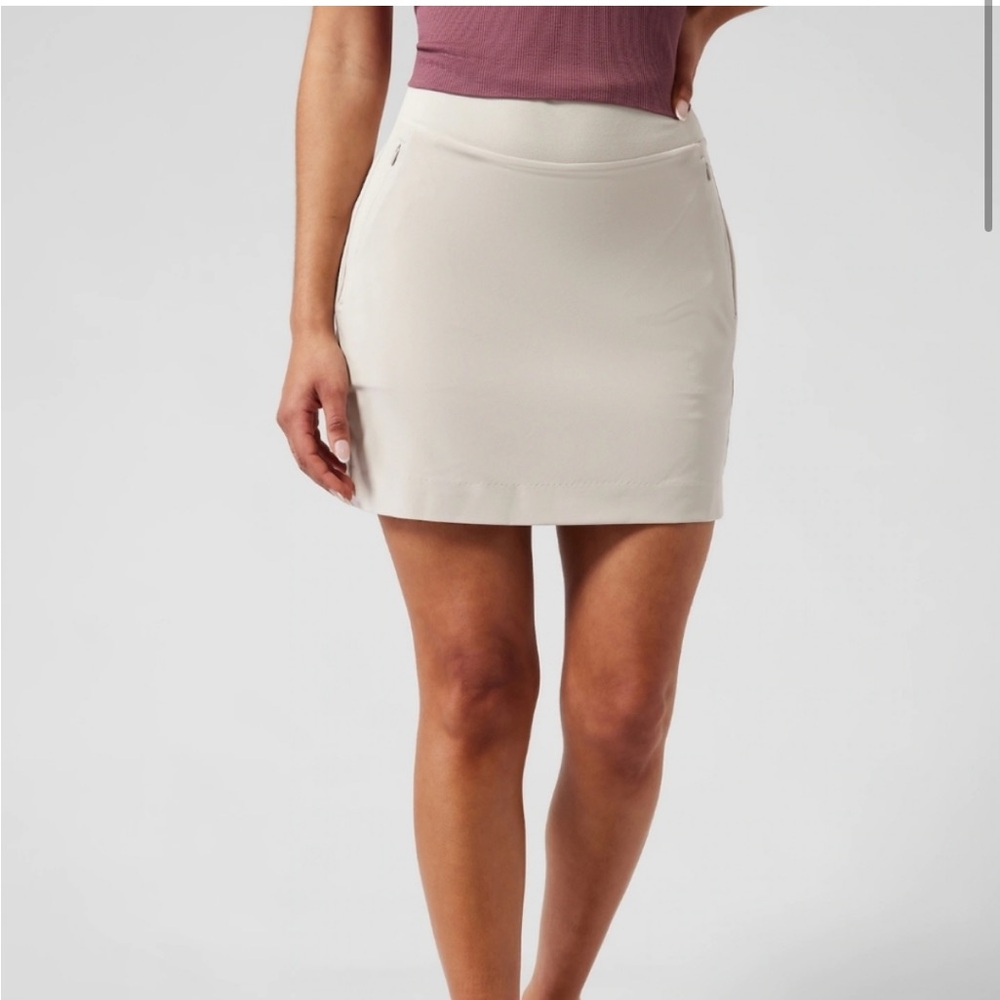 Athleta Soho Skort. Size 6. Stone Color